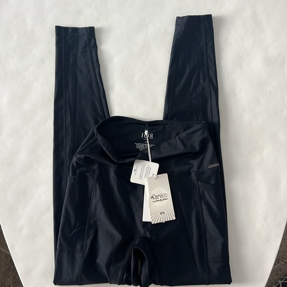 NWT 108 Sportif Scuplt Seamless Shine Leggings Pockets Black Size S $150 - Picture 3 of 6